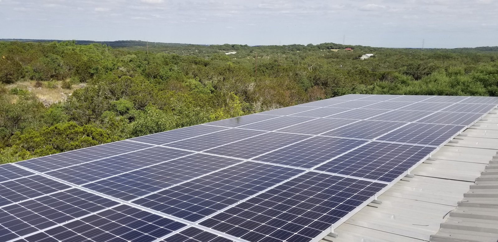 Large-scale commercial solar array
